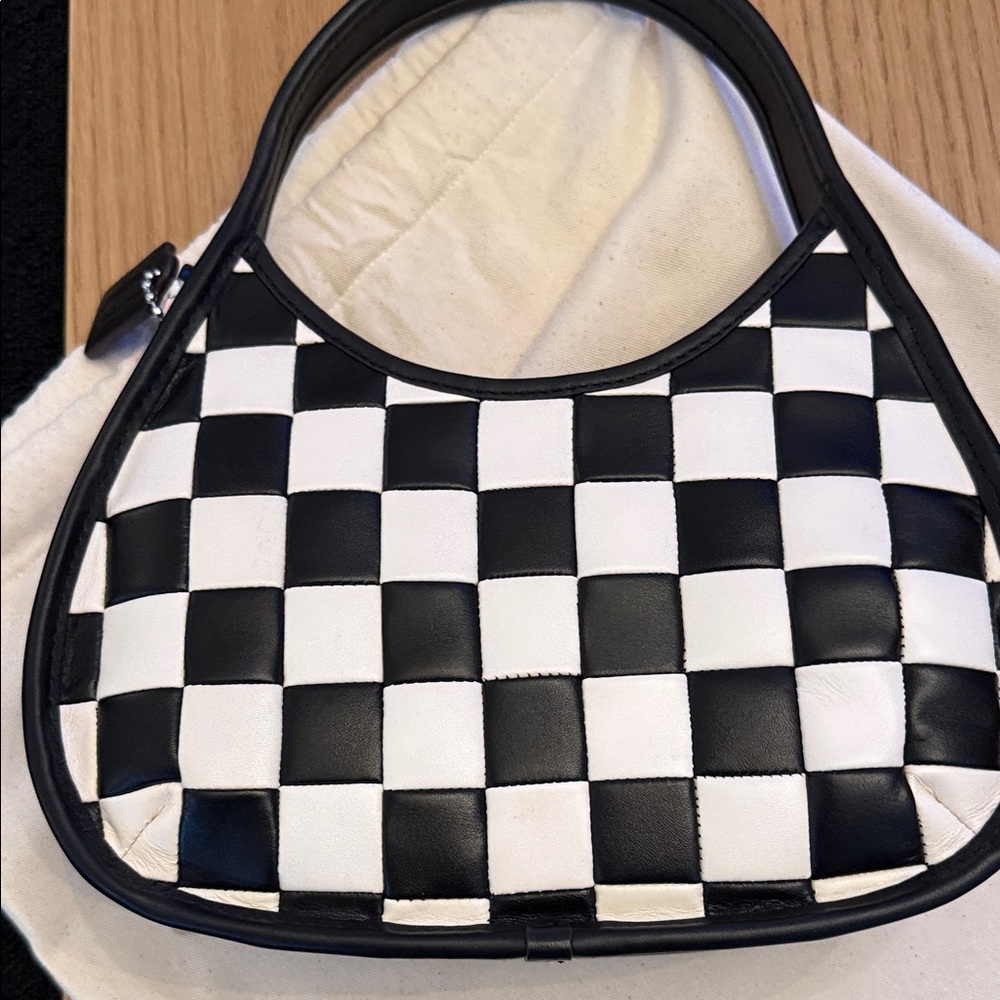 💯 Authentic Coach Black and White Checkered Women's Leather Bag. Coachtopia - Picture 7 of 14